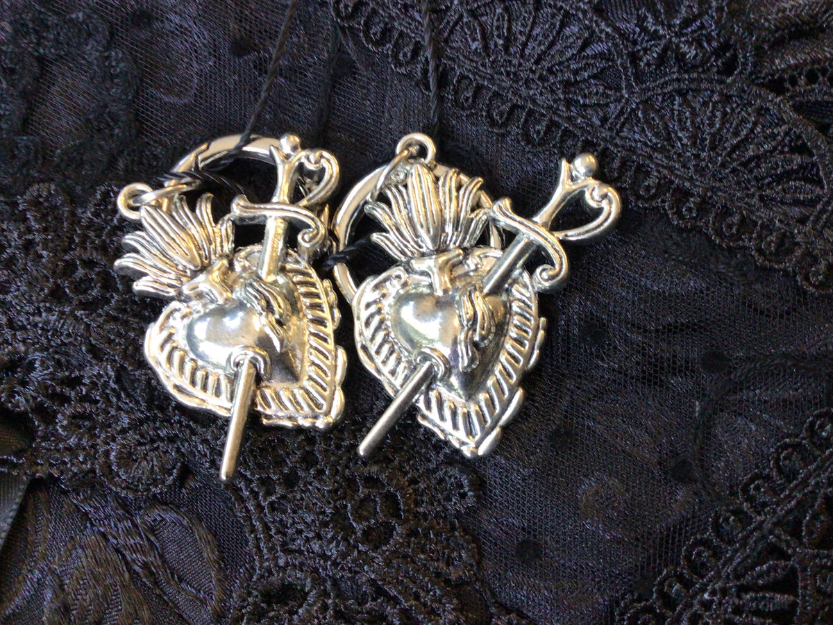 Blacbutterflies pierced sacred heart boot charms