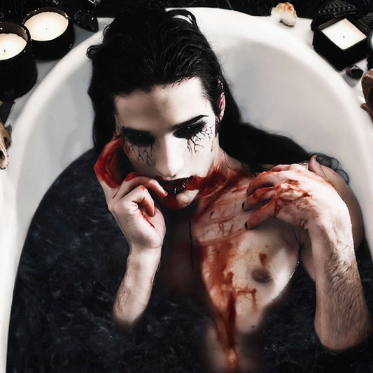 Hexbomb Black As Your Soul bath bomb
