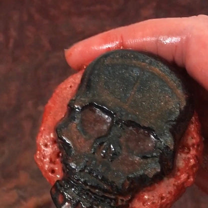 Hexbomb Hades bath bomb with single-use soap