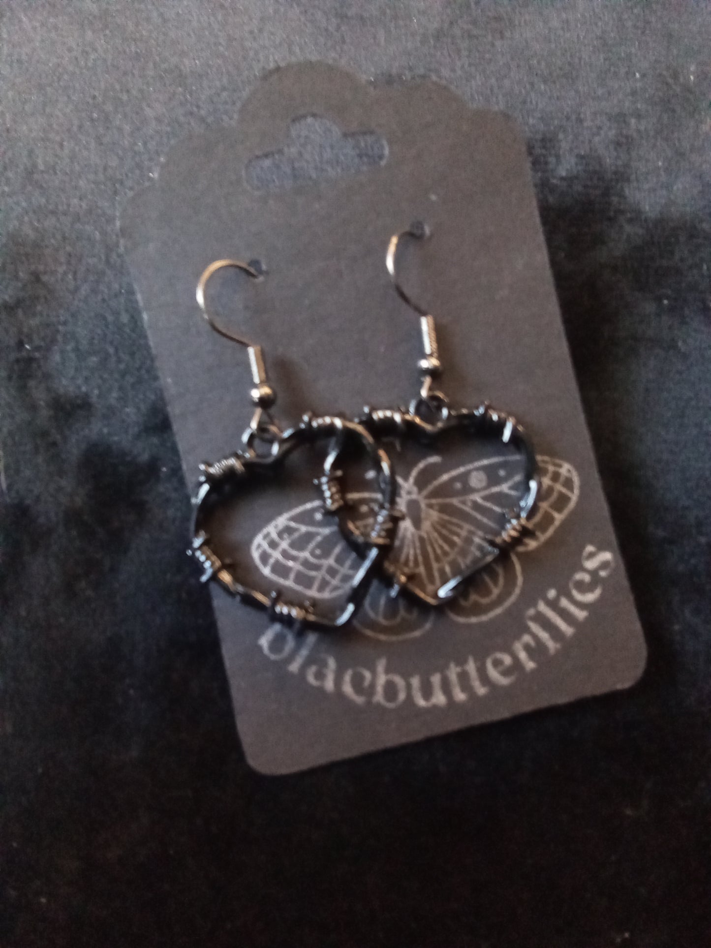 blacbutterflies Barbwire Hearts earrings