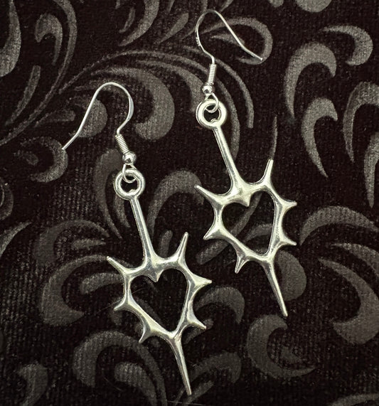 Blacbutterflies Thorn Heart Earrings