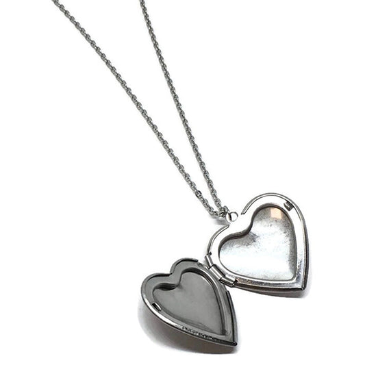 Gifts From The Crypt Love Heart locket