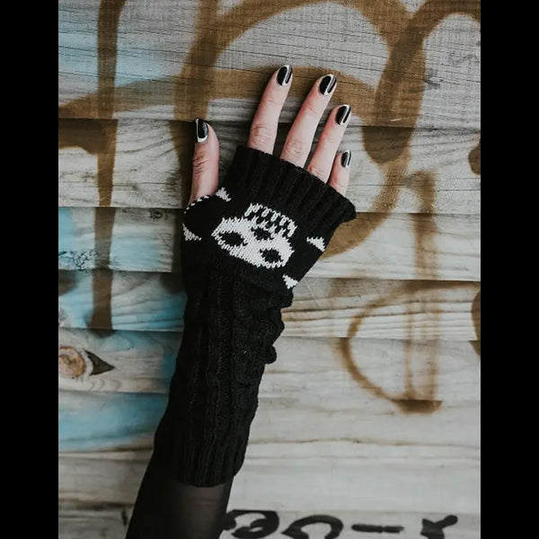Pamela Mann Skull & Crossbones fingerless gloves