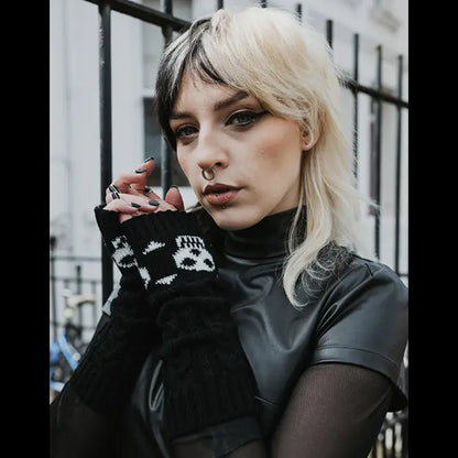 Pamela Mann Skull & Crossbones fingerless gloves