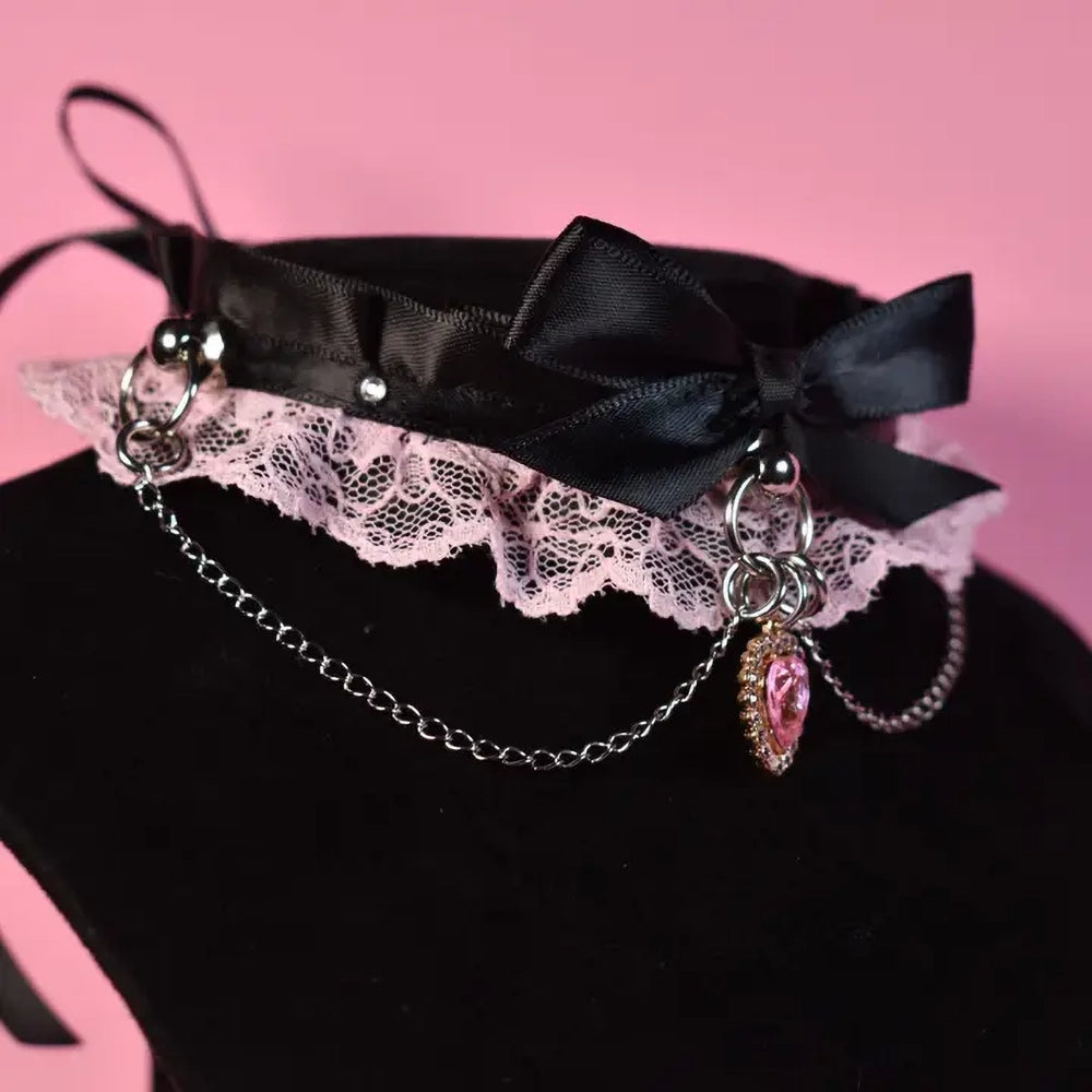 Naughty Pawsies Coquette Pink Heart 12½" choker