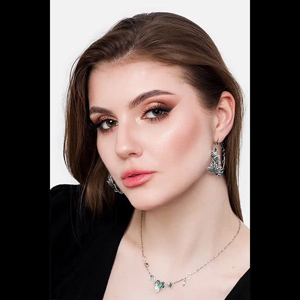 Restyle Poisoned Ivy necklace