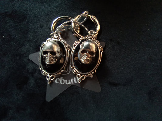 Blacbutterfles framed skull boot tags